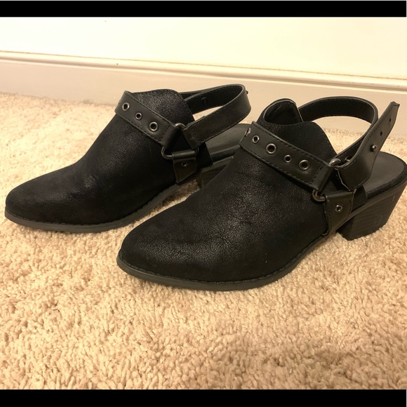 Sling Booties - Picture 3 of 3